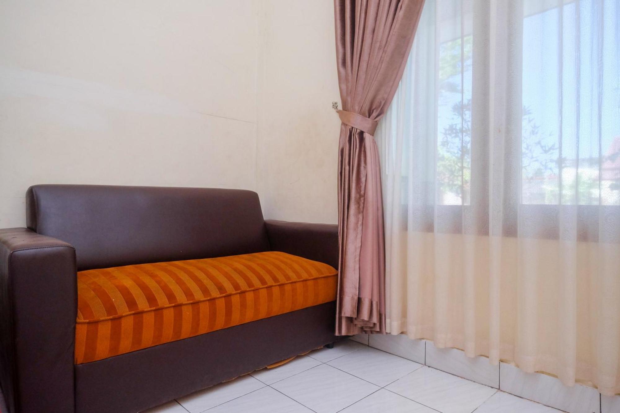 Reddoorz Syariah Near Alun Alun Wonosari Exterior foto