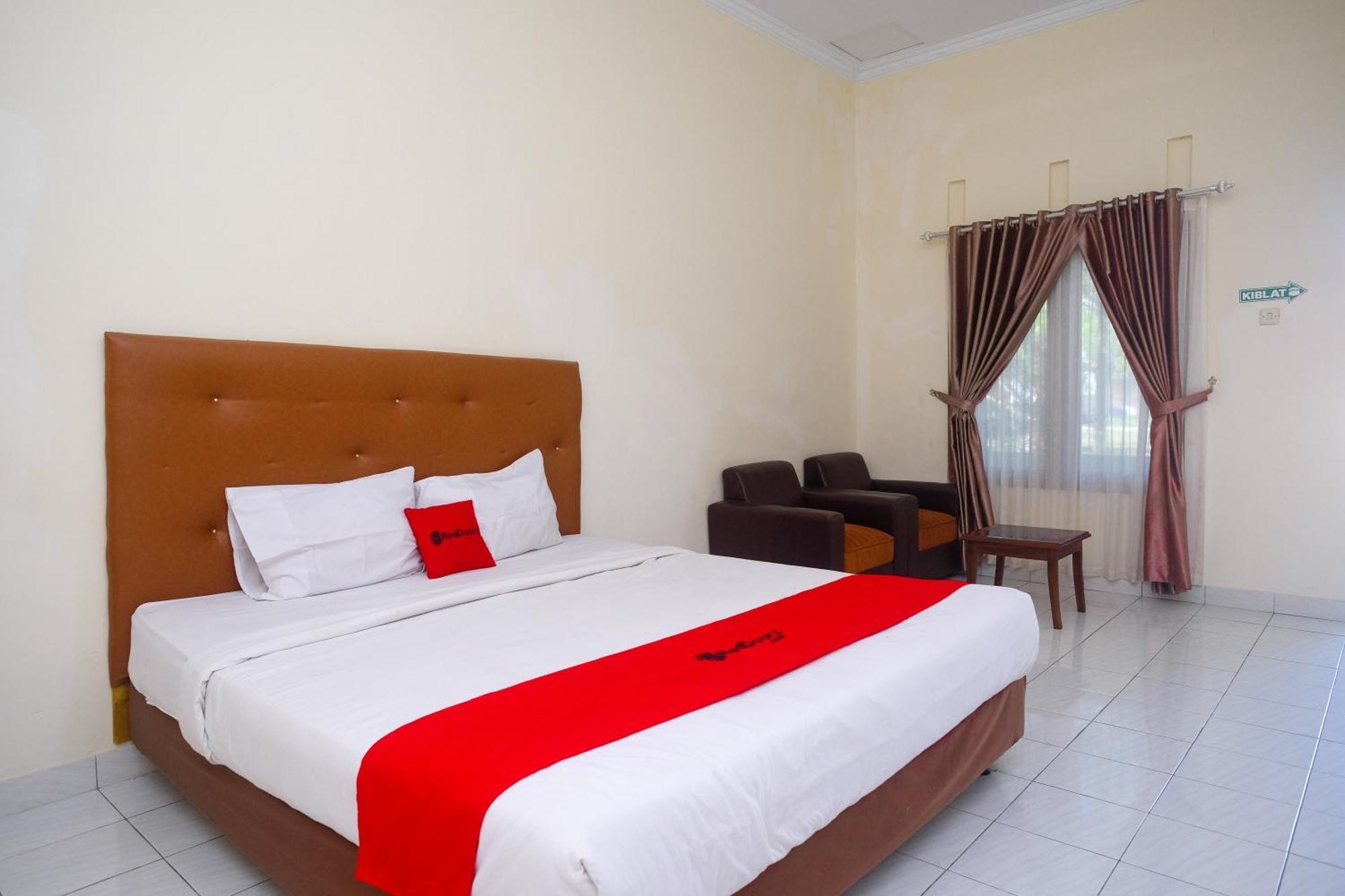 Reddoorz Syariah Near Alun Alun Wonosari Exterior foto