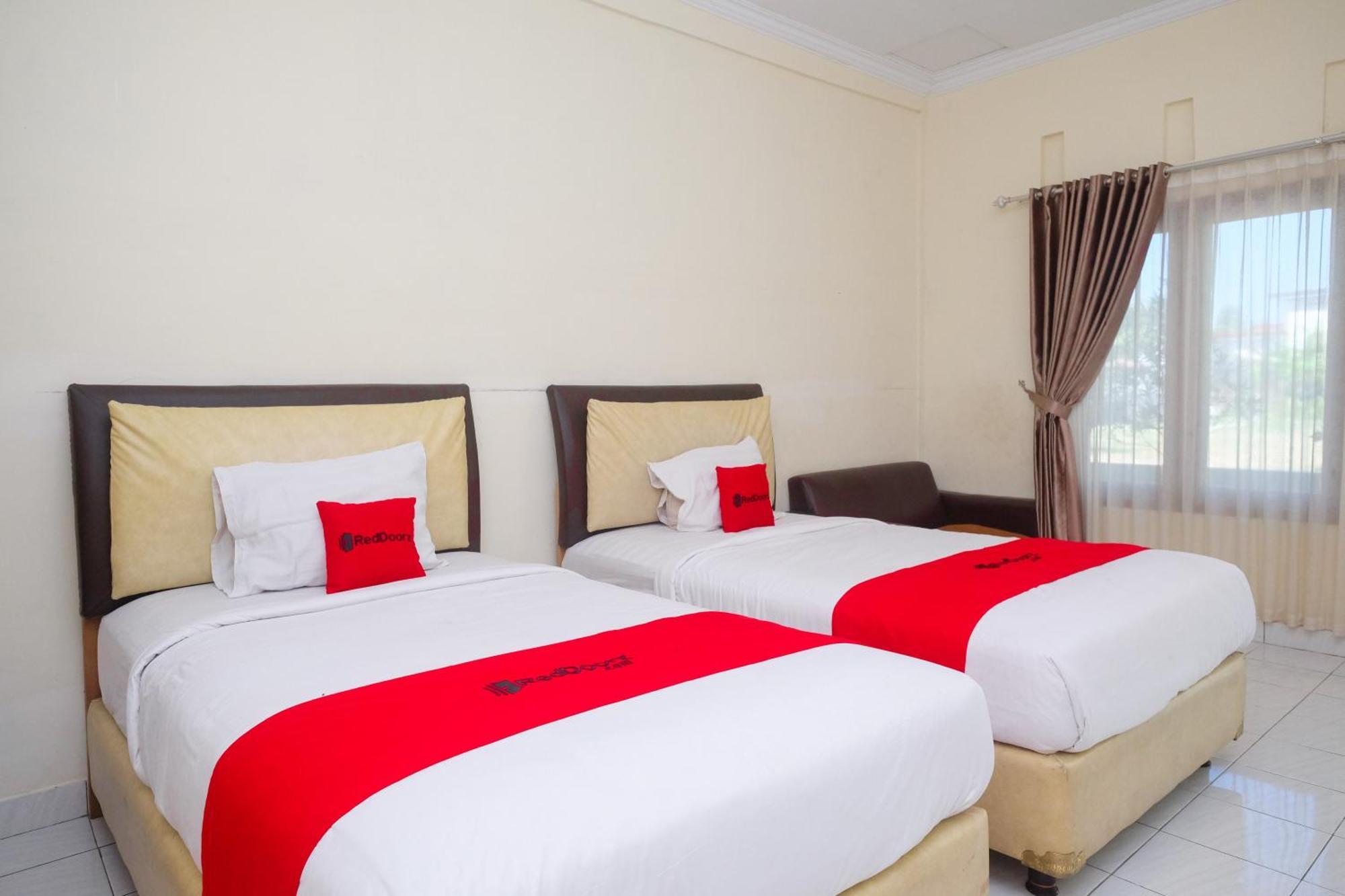 Reddoorz Syariah Near Alun Alun Wonosari Exterior foto